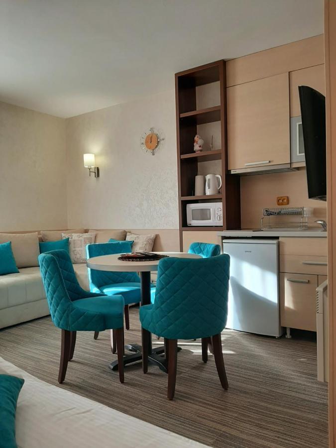 Select Lux Angella-Konaci Apartment โคเปานิก ภายนอก รูปภาพ