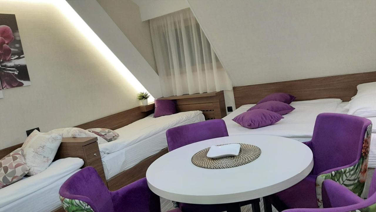 Select Lux Angella-Konaci Apartment โคเปานิก ภายนอก รูปภาพ
