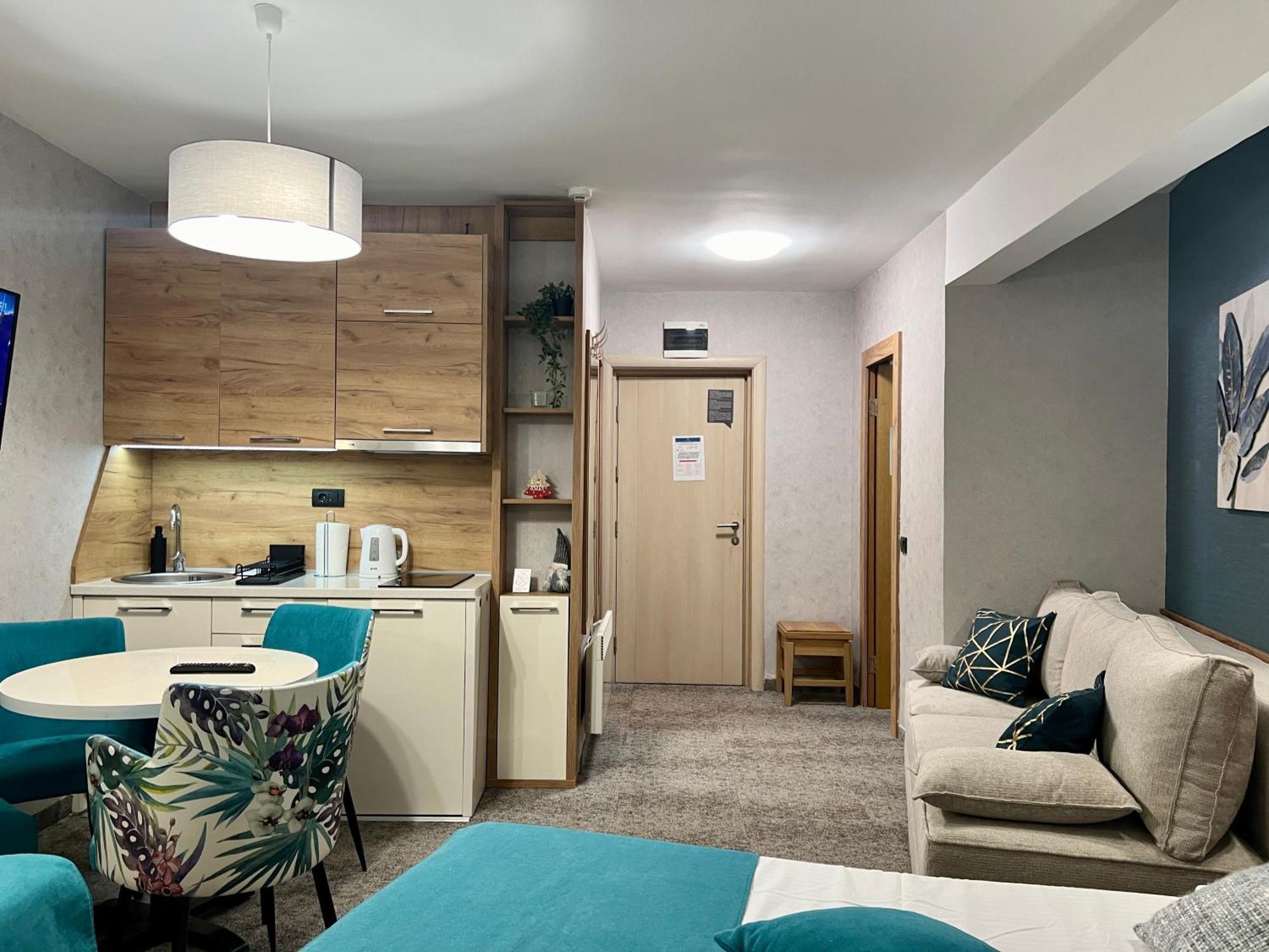 Select Lux Angella-Konaci Apartment โคเปานิก ภายนอก รูปภาพ