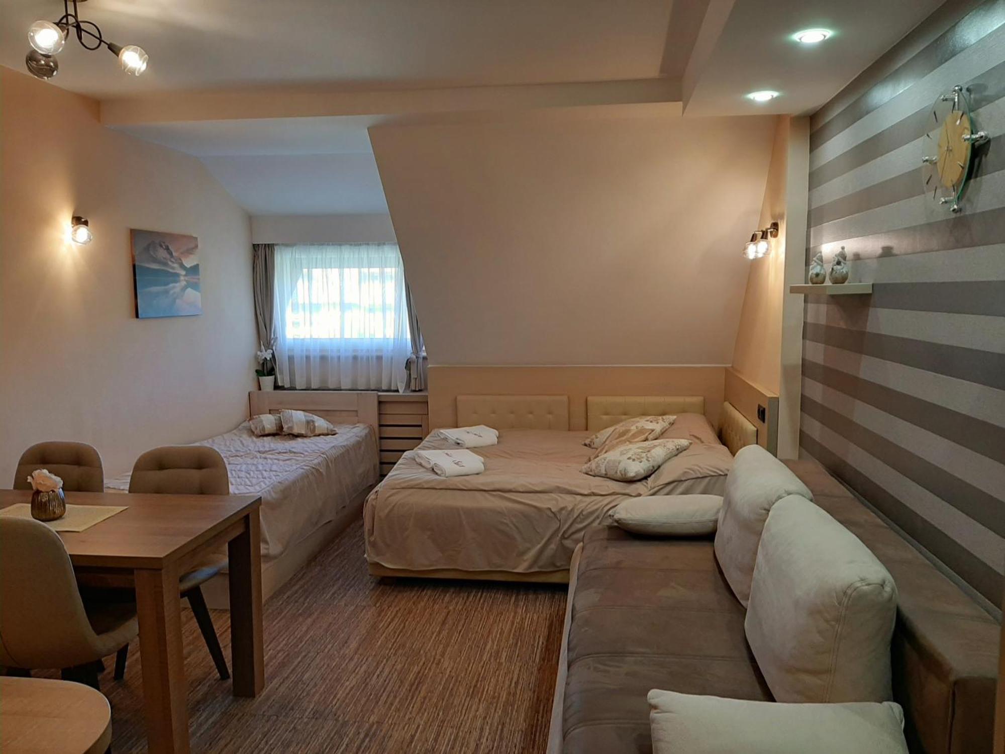 Select Lux Angella-Konaci Apartment โคเปานิก ภายนอก รูปภาพ