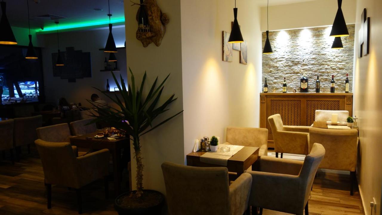 Select Lux Angella-Konaci Apartment โคเปานิก ภายนอก รูปภาพ